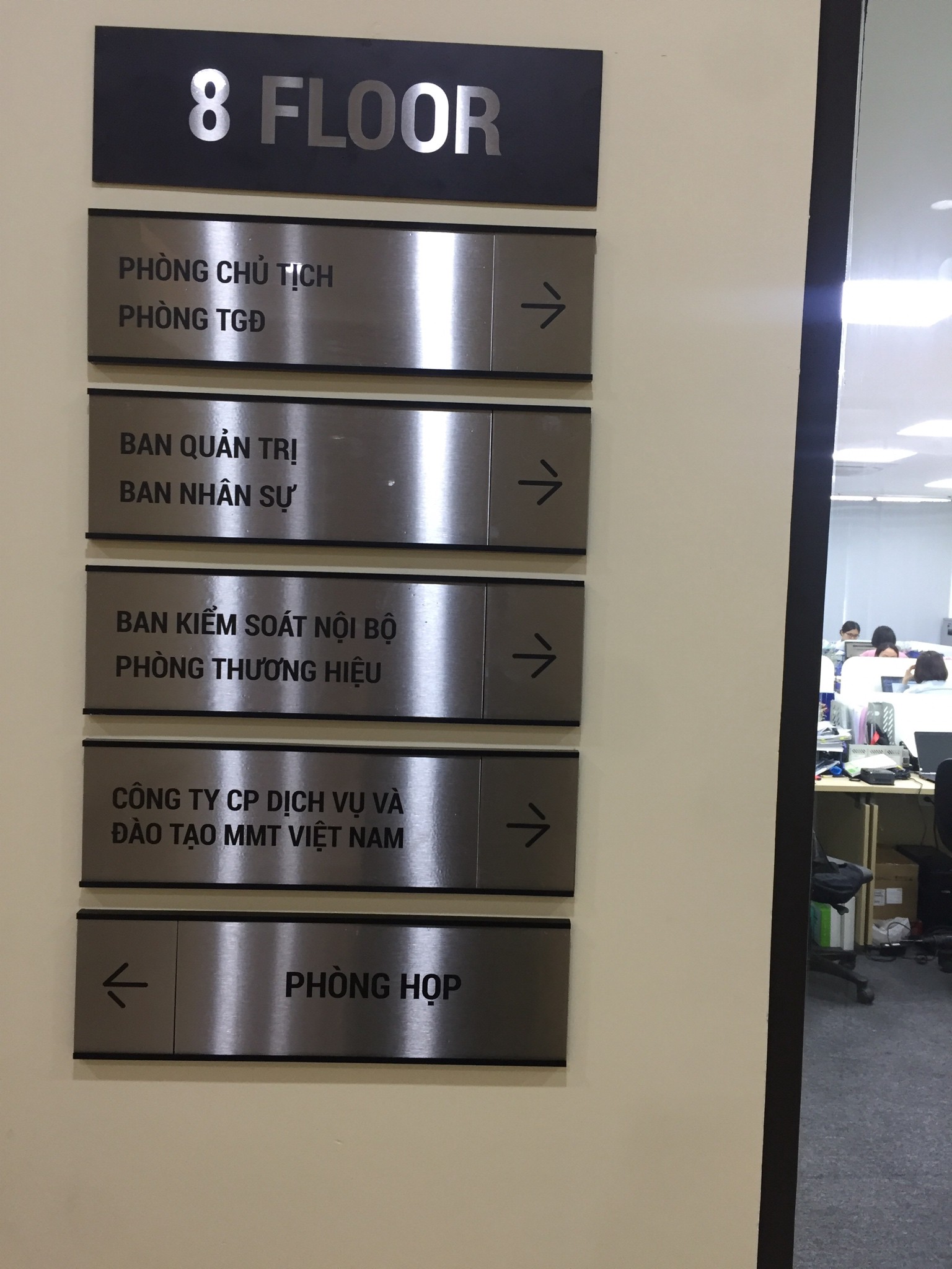 Biển Quảng Cáo Chỉ Dẫn Bằng Inox, đồng