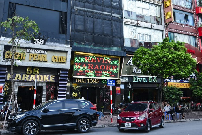 Lam Bien Quang Cao Quan Karaoke Tai Viet Tri Phu Tho 2