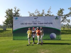 Lam Bien Quang Cao San Golf