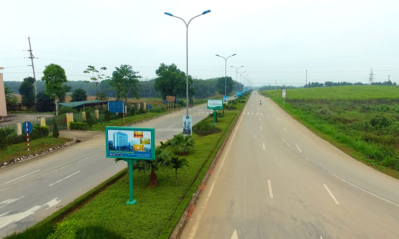 Bien Quang Cao Quoc Lo 1