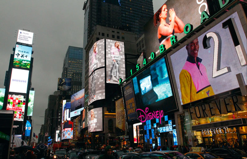 Bien Quang Cao Dung Ngang 1