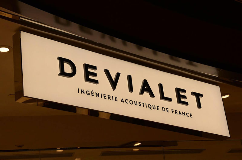 Bien Quang Cao Nhom Kinh 4