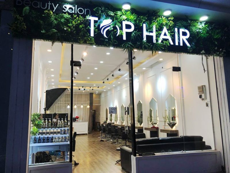 Xu Hướng Chọn Biển Quảng Cáo Tiệm Salon Tóc 2025